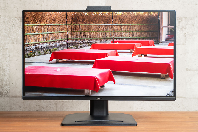 27型WQHD解像度で100Hzのリフレッシュレートを誇るIPSパネル