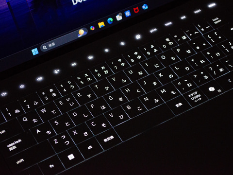 西川和久の不定期コラム】スタイリッシュな14.5型3.2K OLED採用ノート