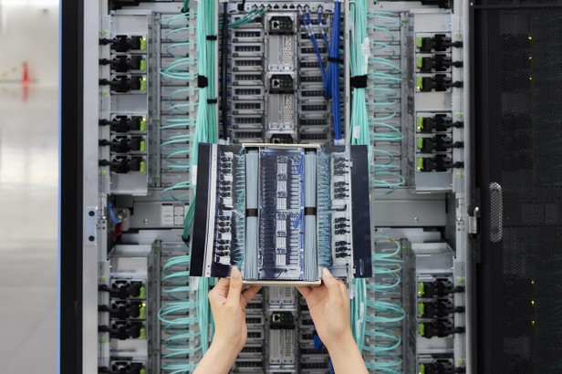 木箱の内側は富岳内部をリアルに再現