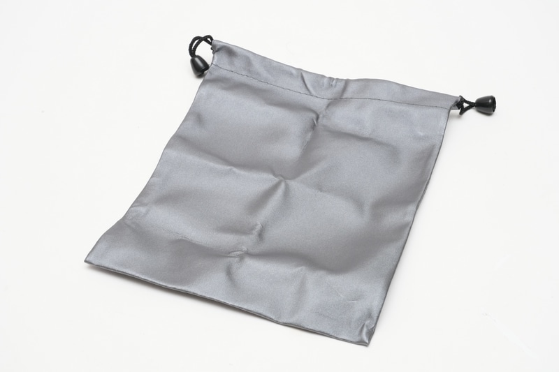 収納袋にはすべての同梱品を収められる