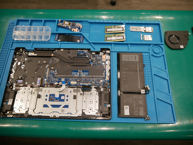 組立を行なう部品