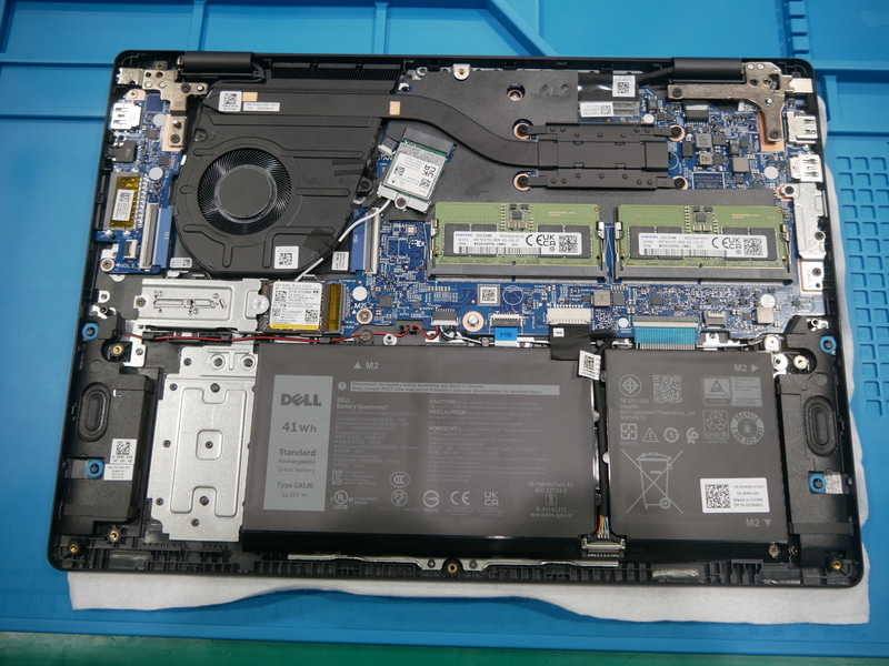 すべての部品の取り付けが完了したところ