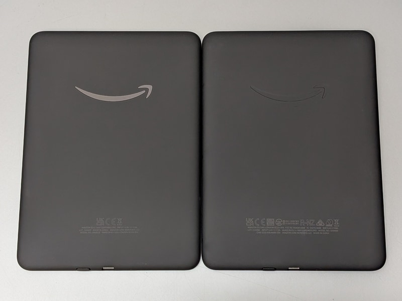 背面。こちらもそっくりだが、Amazonモールドはより目立つようになっている