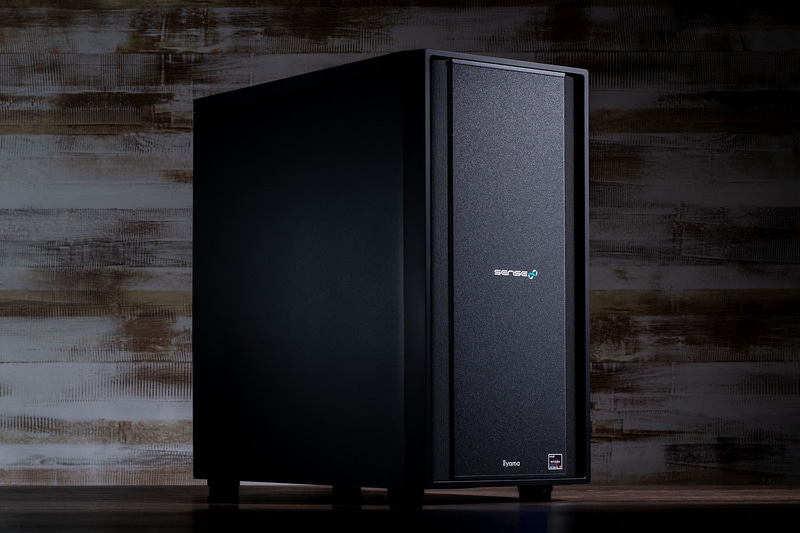 ユニットコム「<a href="https://www.pc-koubou.jp/products/detail.php?product_id=1144231&utm_source=pcwatch&utm_medium=content-text&utm_campaign=advertorial_pcwatch_f-class0910&utm_content=nonpay" class="n" target="_blank">ミドルタワークリエイターパソコン SENSE∞ F-Class SENSE-F1B6-R77-SSX</a>」