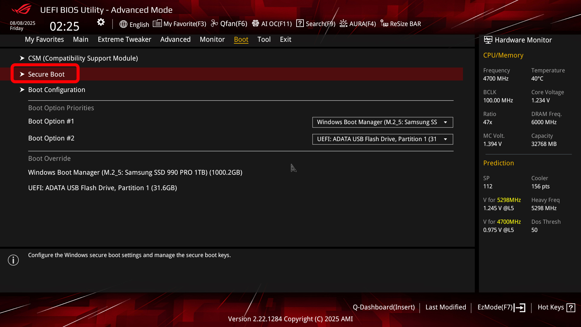 上部メニューの「Boot」に移動。「Secure Boot」を選択する