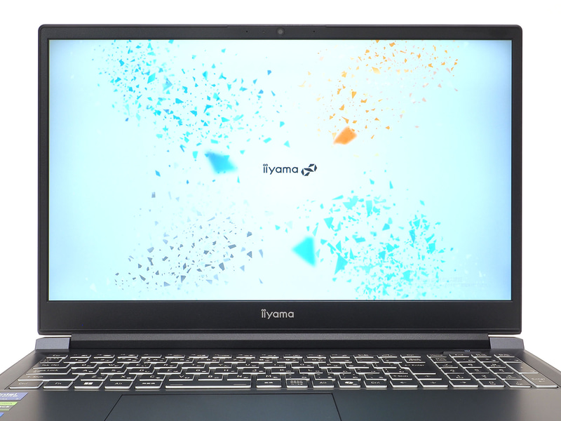 サイズは15.6型、解像度はフルHD(1,920×1,080ドット)、非光沢仕様でリフレッシュレート144HzとゲーミングノートPC準拠のディスプレイ
