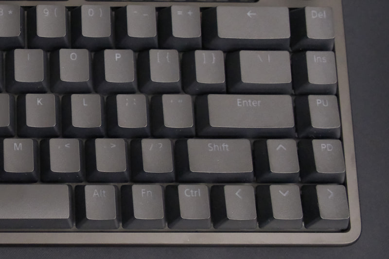 Home/Endキーや矢印キーなどを主要キーに近づけてコンパクト化