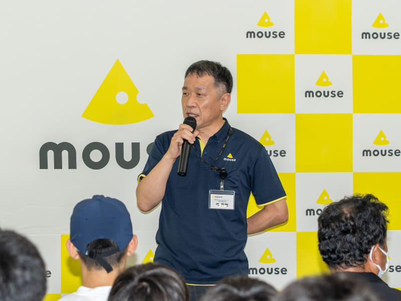 マウスコンピューターの軣秀樹社長