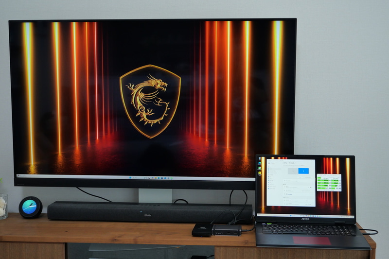 筆者はPC用4Kモニターを持っていないので、4K TVに接続して代用した