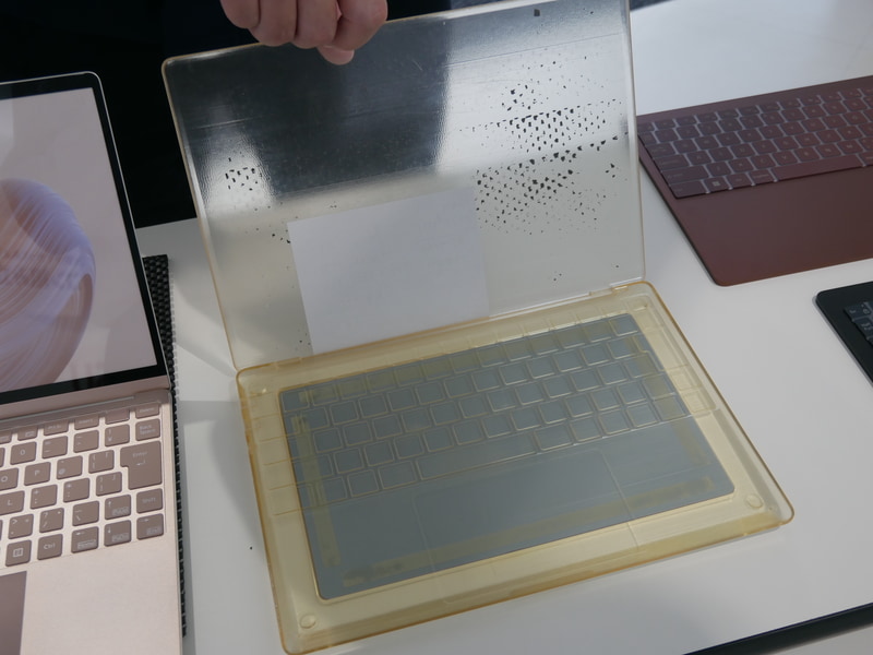 こちらは初期段階に3Dプリンタで作り上げたモック