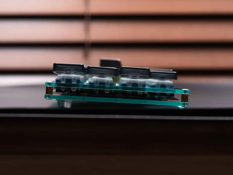 ロープロファイル側面