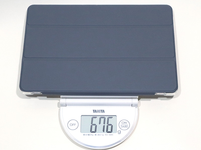カバー付きの重量は676g
