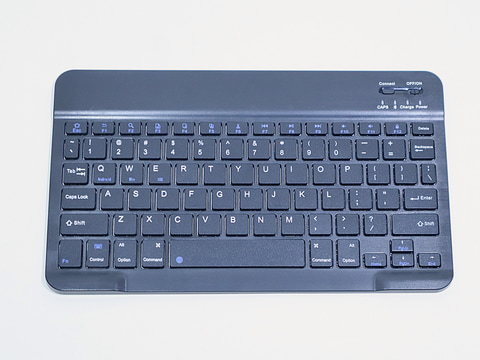 特集】えっ、1万円台でマウスやキーボードもくれるの？これが廉価