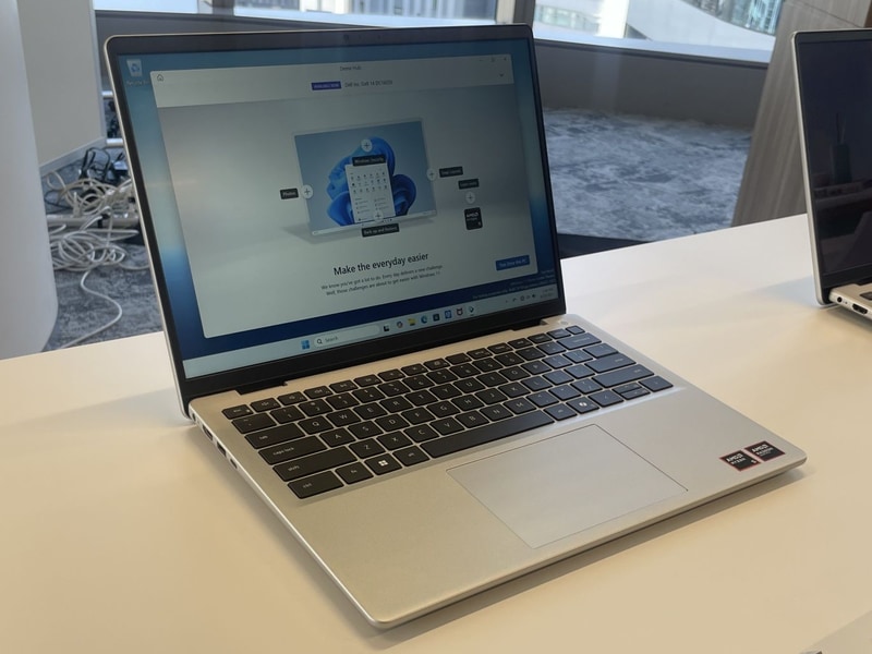 Dell 14 プラスチックシャーシ/プラチナシルバーモデル