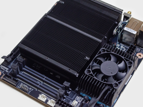 西川和久の不定期コラム】メインAI PCの2TB SSDが故障……ならば