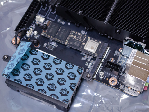 西川和久の不定期コラム】メインAI PCの2TB SSDが故障……ならば