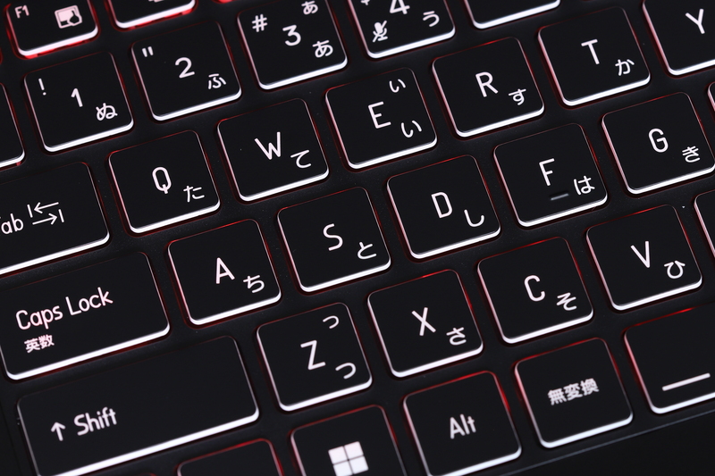 キーボードの各キーはRGB LEDバックライトを備えている