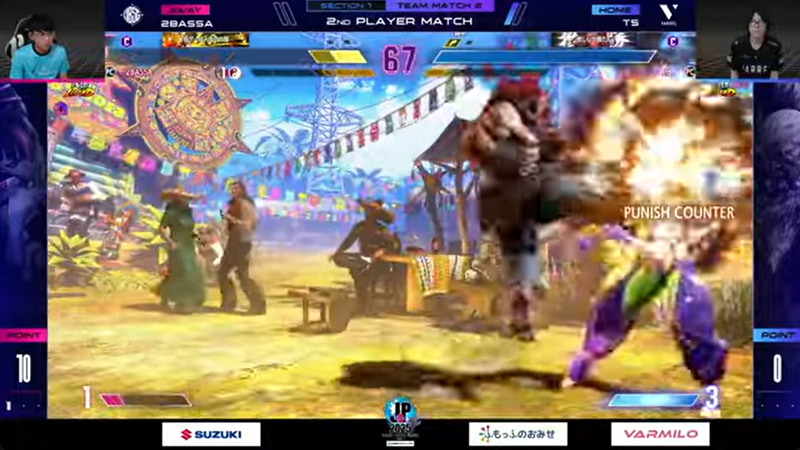 中堅戦はtsの豪鬼と2BASAのジュリの一戦。初出場の2BASA相手に、ここは安定した立ち回りを見せたtsが2-0で勝利