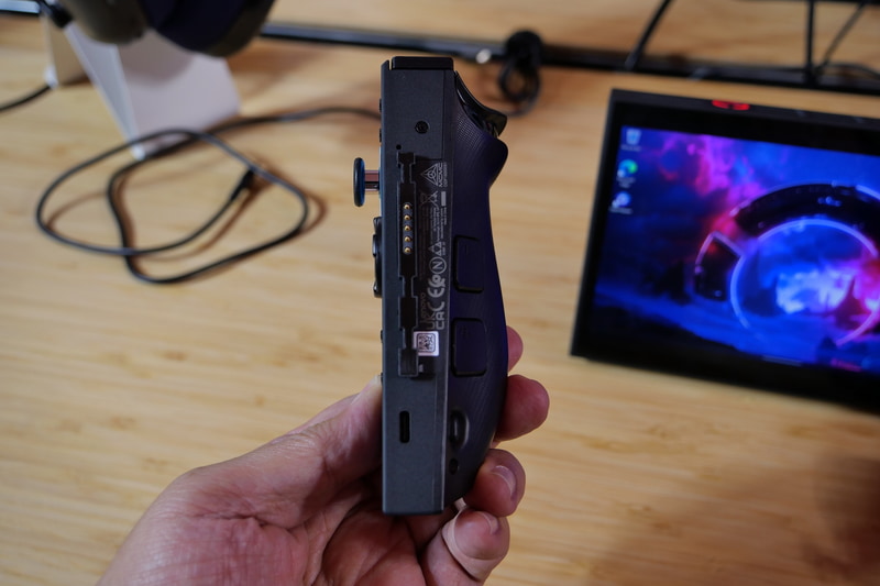 左コントローラ