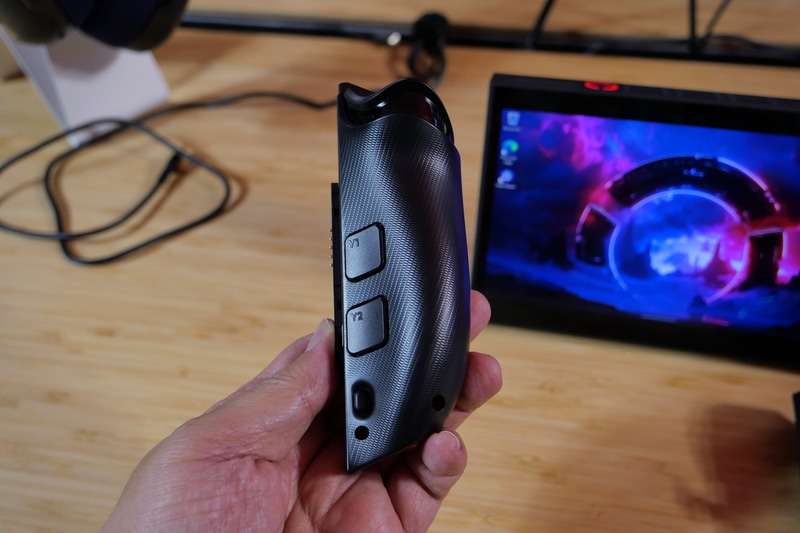 左コントローラ