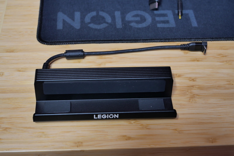 アクセサリのポートリプリケータ