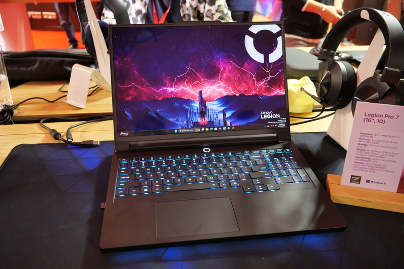 Legion Pro 7 (16",10)