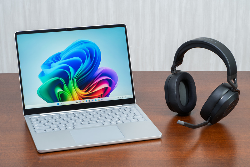 Corsairのワイヤレス接続専用ヘッドセット「HS65 WIRELESS」