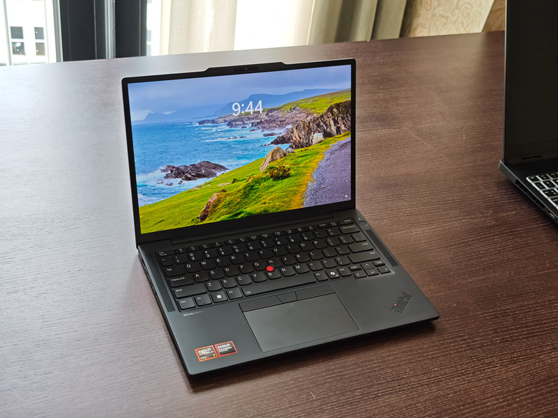 Ryzen AI 300シリーズを搭載したThinkPad X13 Gen 6