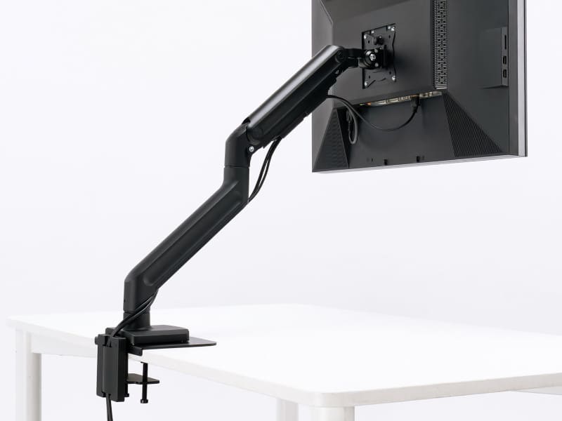 ケーブルホルダーを装備