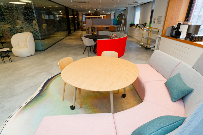 オフィス兼ショールーム「Steelcase WorkLife Tokyo」