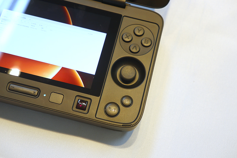 右側のコントローラ部