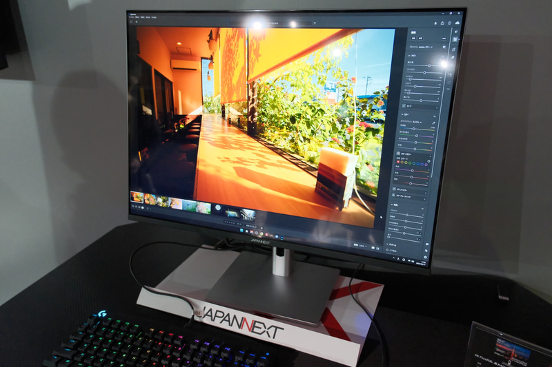 JN-282IPS4KP-HSP-C90W。3,840×2,560ドットで縦横比3:2の28.2型モニター