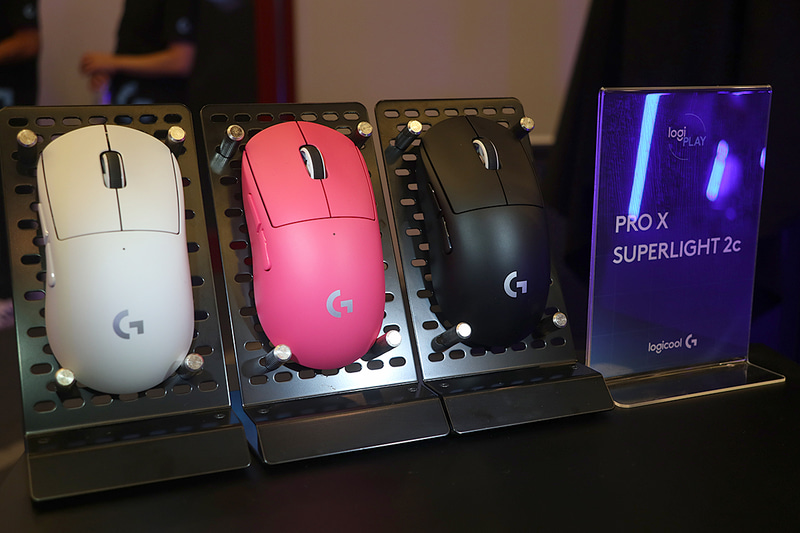 3色ラインナップを展開