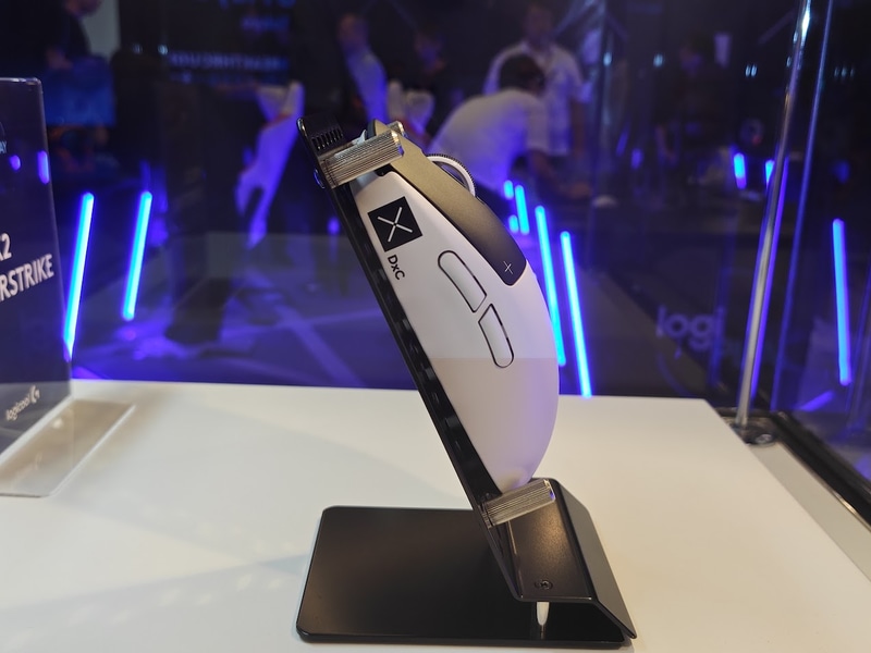 発表会で展示された試作機