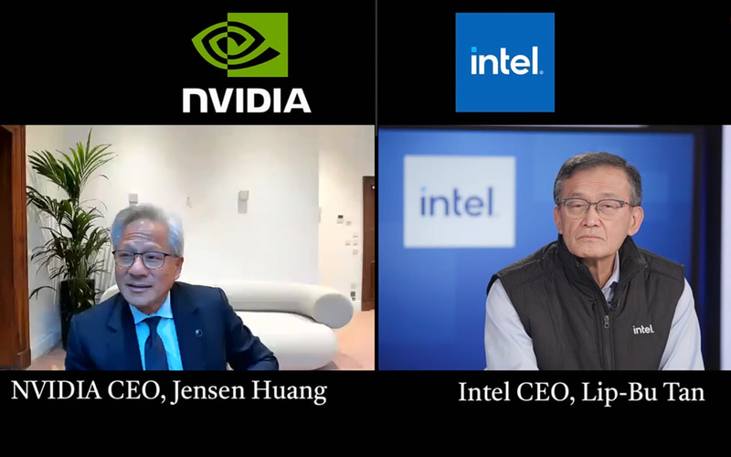 IntelとNVIDIAが共同で行なった会見で両社の提携を説明する、NVIDIA CEO ジェンスン・フアン氏(左)とIntel CEO リップ・ブー・タン氏