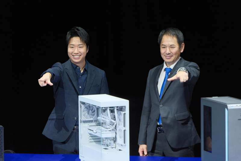 卓球金メダリスト水谷隼さん(左)、サードウェーブ取締役最高執行責任者 永井正樹氏(右)