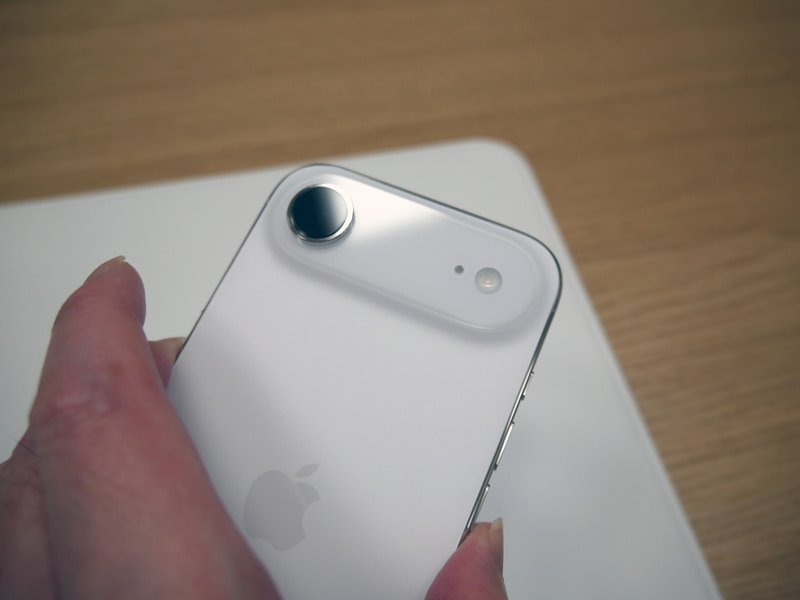 背面のメインカメラは2倍望遠までズームできる