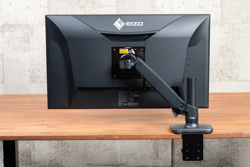 上アームのみ差し込んでコンパクトに使うスタイル