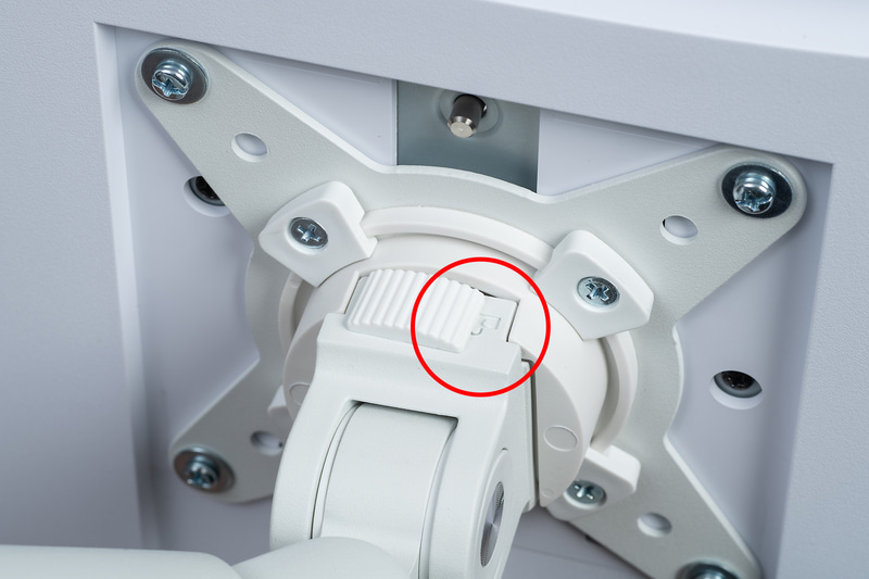 ロックすれば組み立て完了