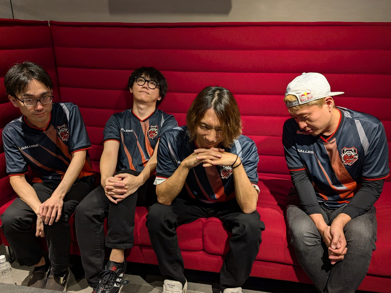 惜しくも敗れてしまったCrazy Raccoonのメンバーたち