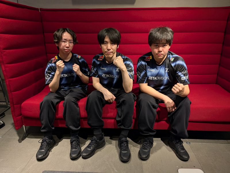 惜しくも敗れてしまったZETA DIVISION Geeklyの3人