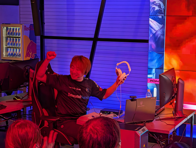 板橋ザンギエフが勝利した瞬間の一コマ