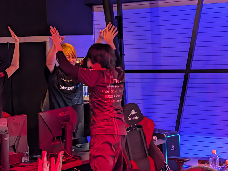 GO1が勝利した瞬間の一コマ。チームメイトと喜びを分かち合える環境は盛り上がる