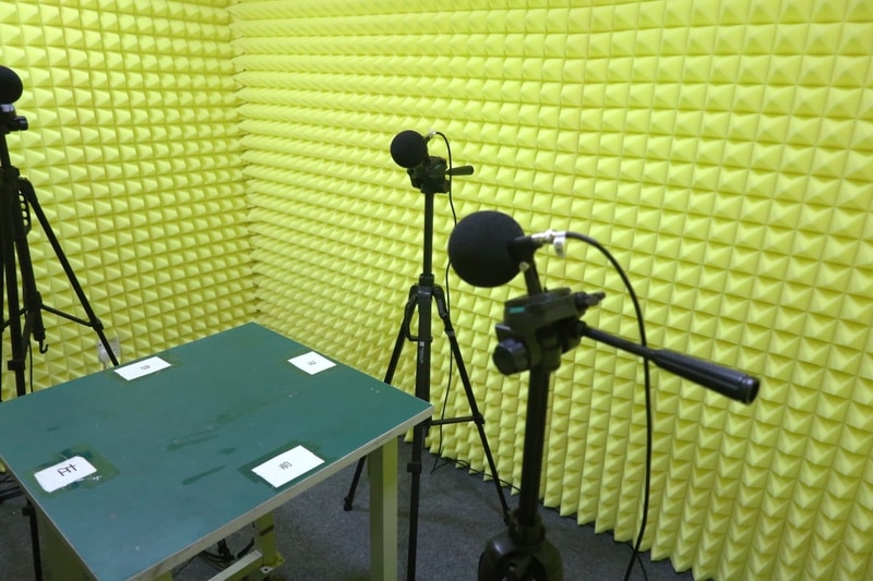 騒音を計測するための半無響室。MINISFORUM社内にあるのは暗騒音20dBを実現するという。なお、PC製造においてはこのスペックで問題ないが、スマートフォンなどを開発するメーカーは全無響室で、15dB以下を実現する