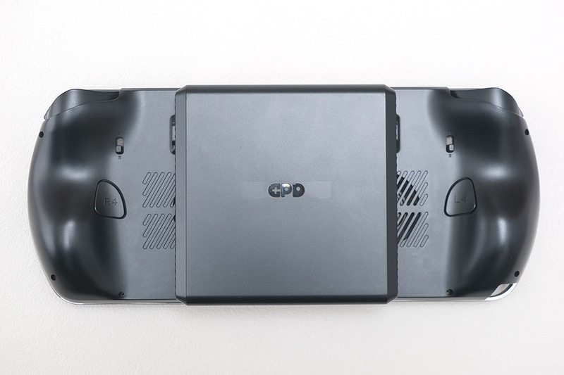 本体裏面(バッテリを装着した状態)