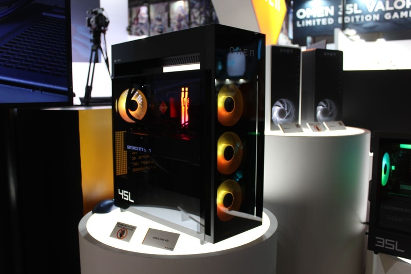 OMEN MAX 45L。CPUにRyzen 9 9950X3D、GPUにGeForce RTX 5090を搭載
