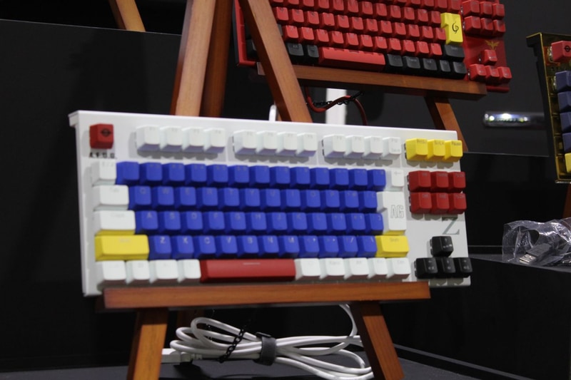 REALFORCE ✕ 機動戦士Zガンダム GX1 Keyboard Zガンダムモデル