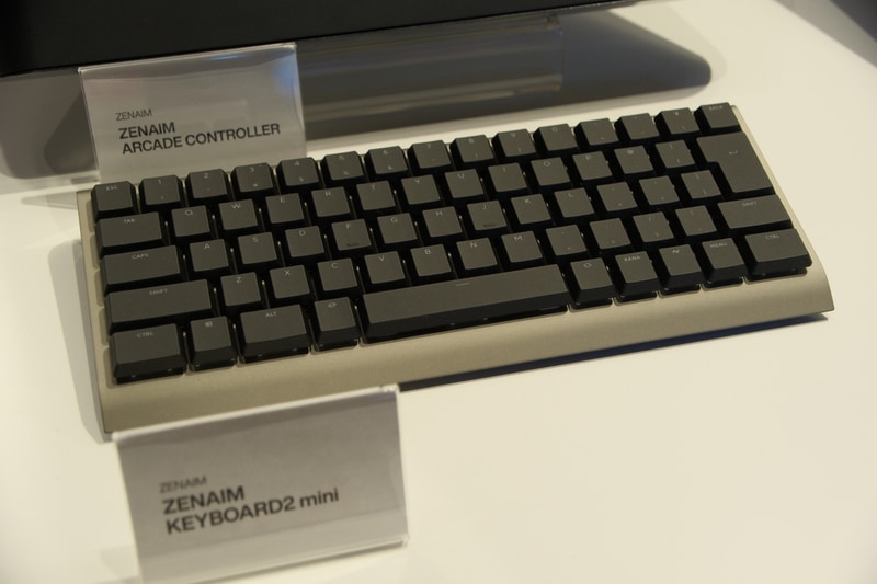 ブースには新型キーボード「ZENAIM KEYBOARD2 mini」の展示も
