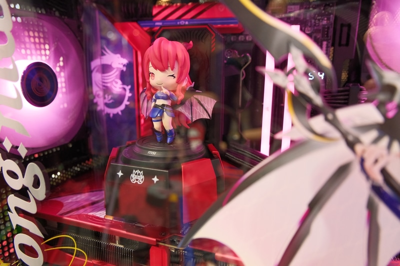 水冷クーラーヘッドにはフィギュアも