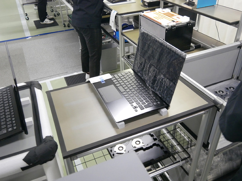 組み立て作業がほぼ完成したReborn VAIO